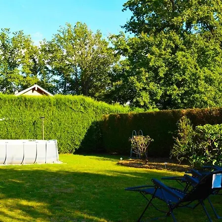 Charmante Maison De *