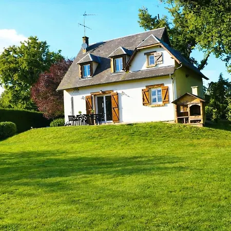 Holiday home Charmante Maison De *