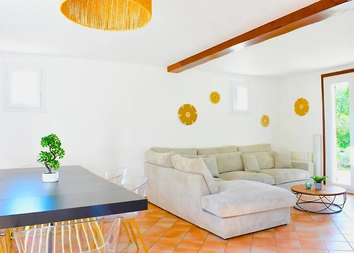 Charmante Maison De Ferrières *